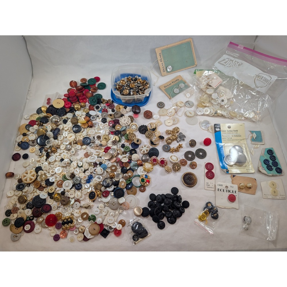Huge Vintage Button Lot Mother of Pearl Metal Novelty Sewing Crafting Assorted